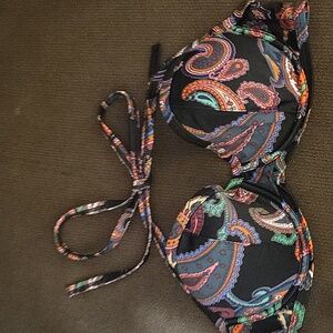 Women Colorful Black Paisley Patterned Bikini Top